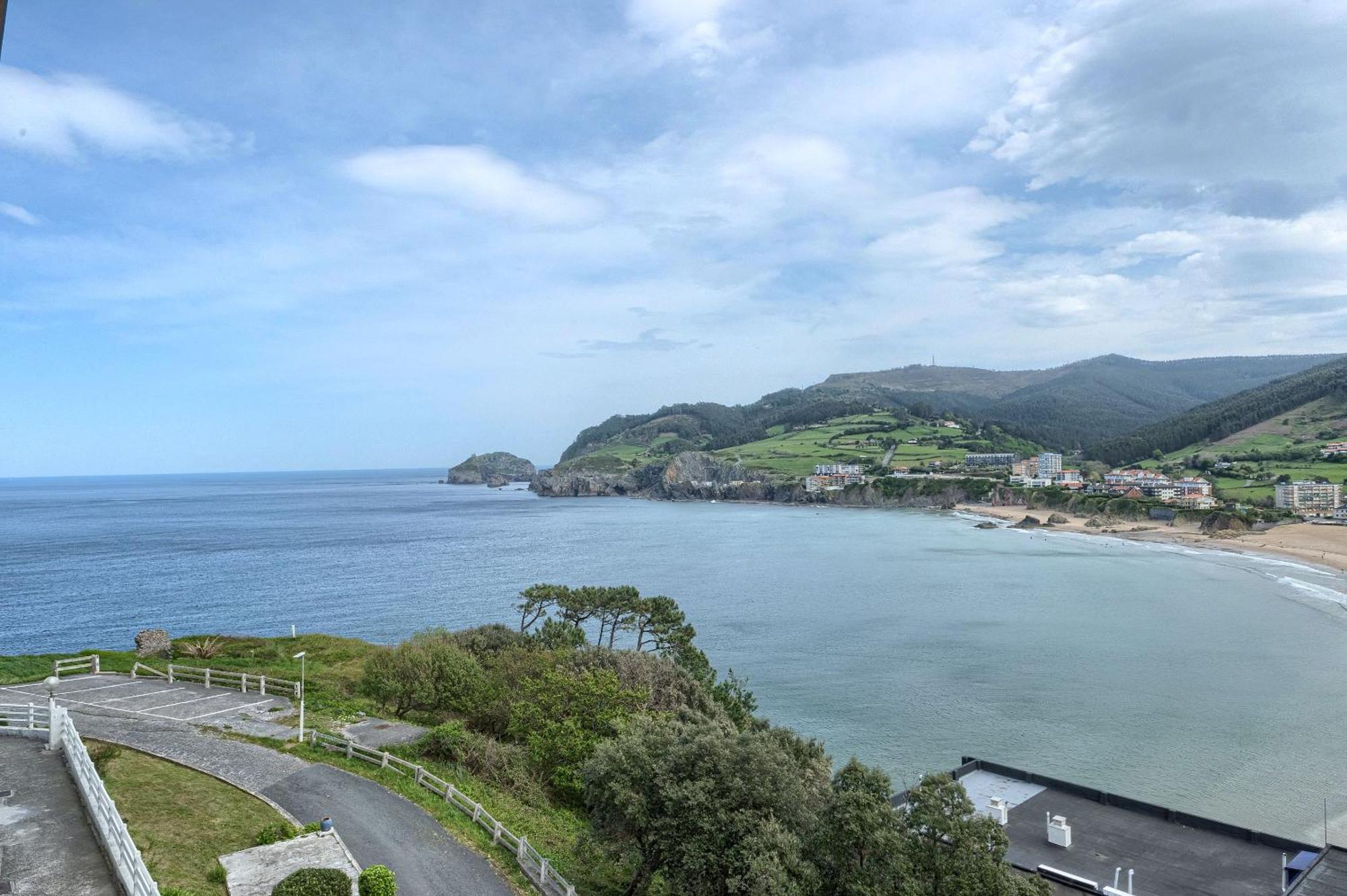 Coast & Beach View Parking Bakio Buitenkant foto